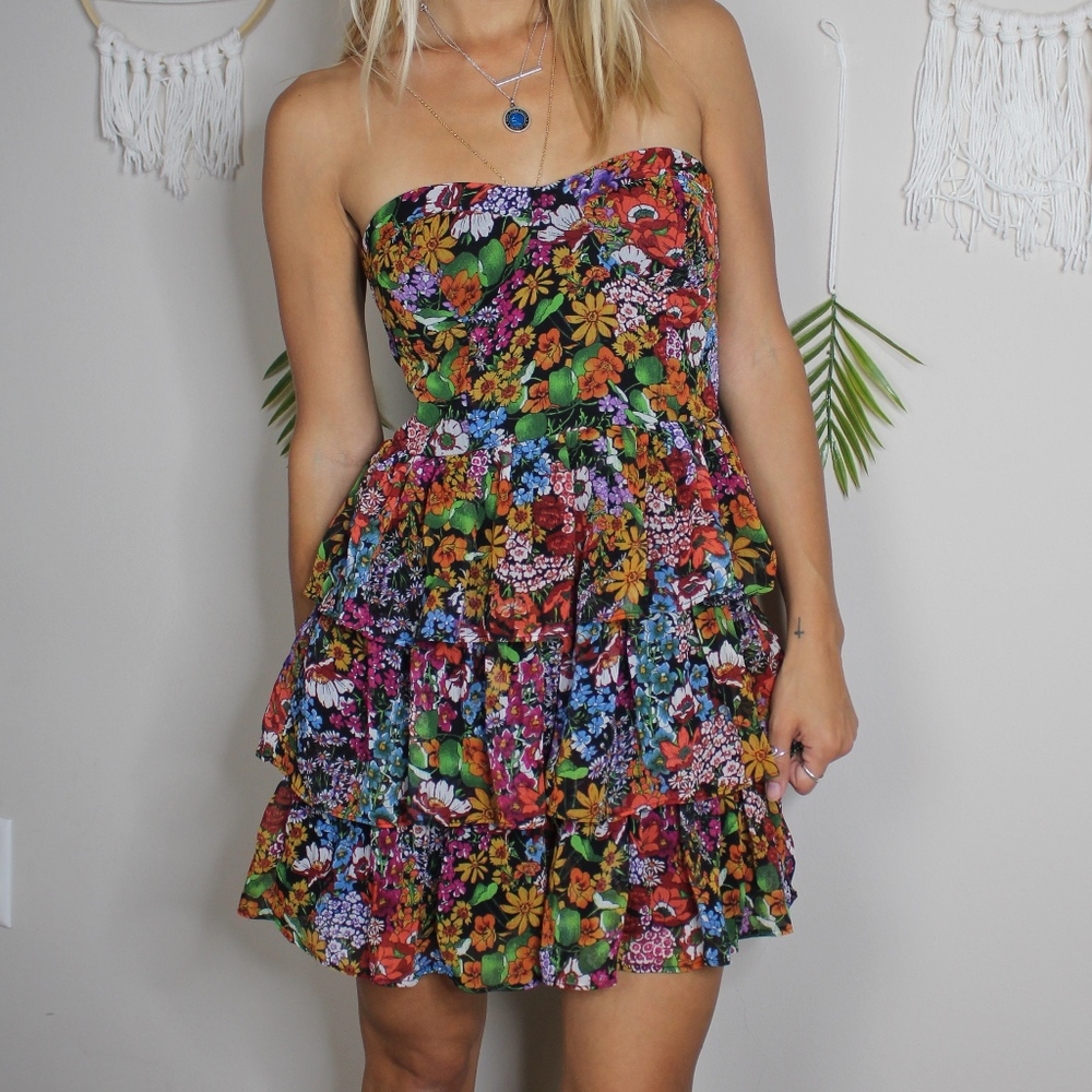 Forever 21 Boho Strapless Flower Ruffle Dress